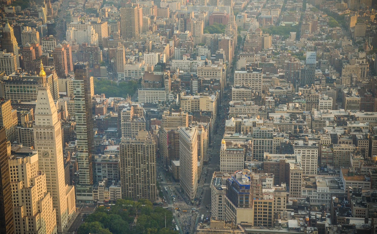 New york, skyline, drone — Die Online-Glücksspielbranche hat in den letzten zwei Jahrzehnten eine beeindruckende Entwicklung
