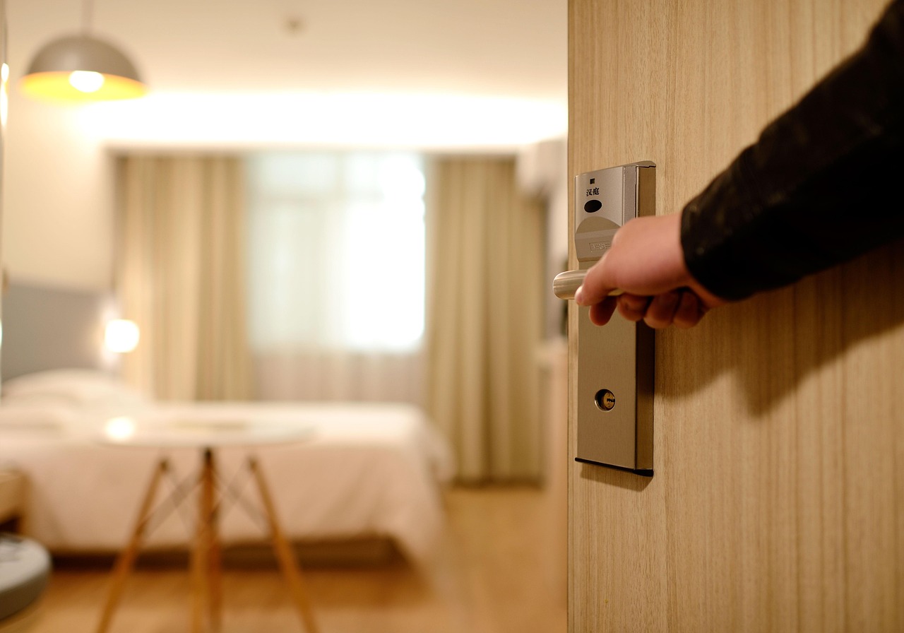 Hotel, room, new product — The Role of Scheduling in Slot Tournament Success